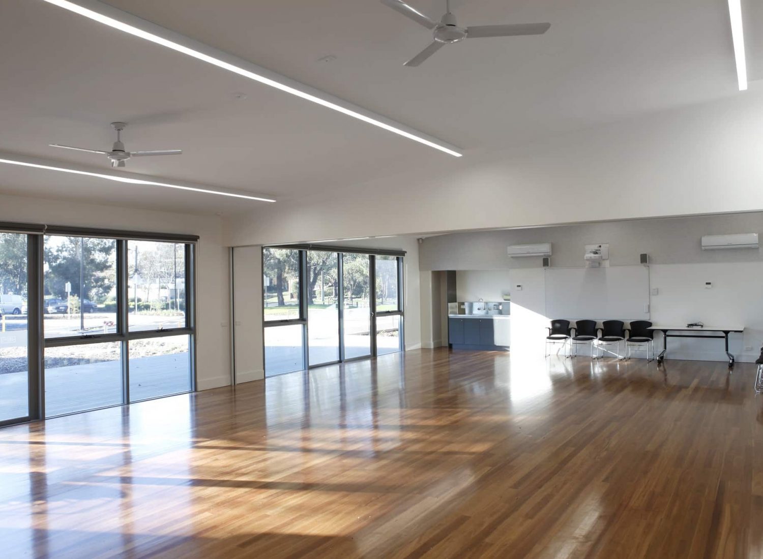 melbcon_-_chirnside_park_integrated_childrens_centre_(internal_3)_1527834376